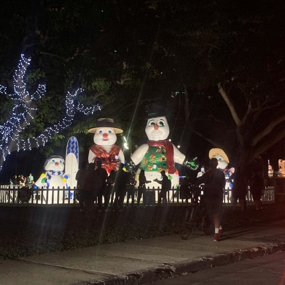 FOLLOW GAME - Like, Follow, Share & Shop!!! ♥️ - Picture 6 of 8